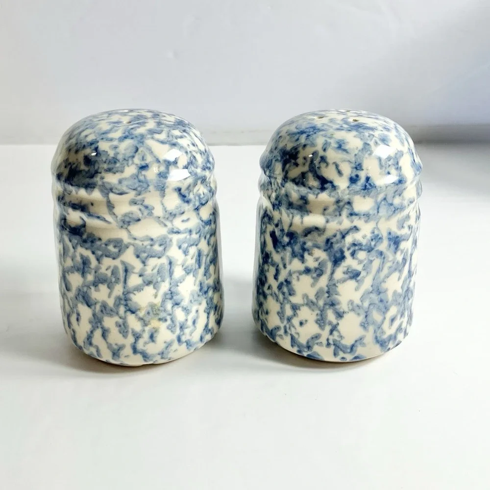 Roseville Gerald Henn Pottery Blue Salt And Pepper Shakers Spongeware Set